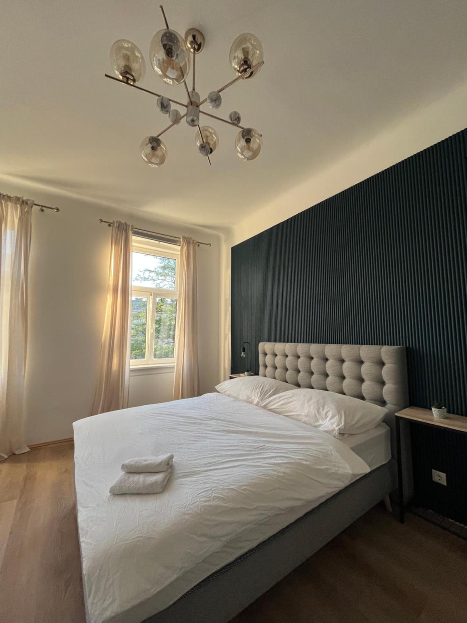 Apartment Schoenbrunn Near Metro Виена Екстериор снимка