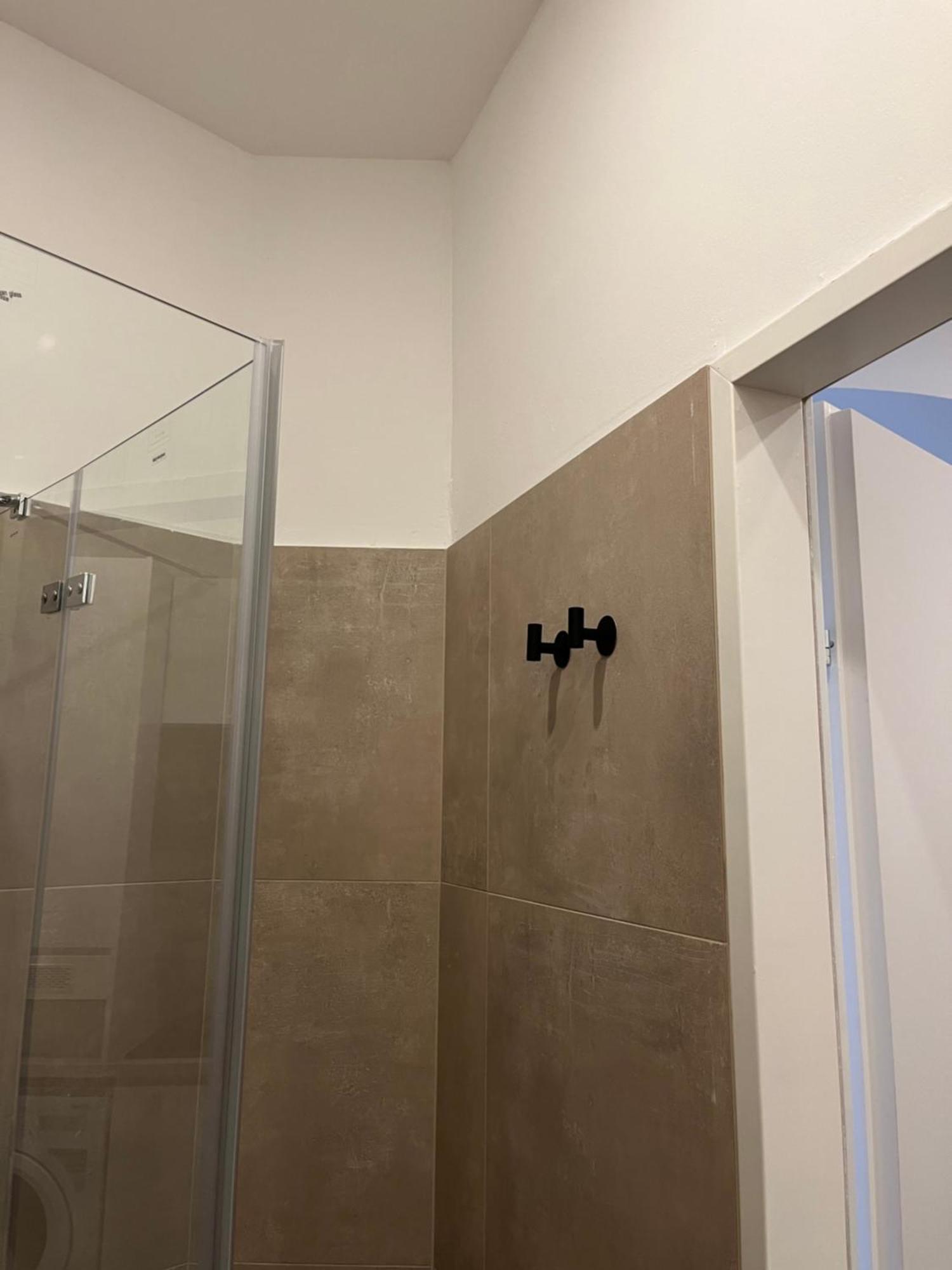 Apartment Schoenbrunn Near Metro Виена Екстериор снимка